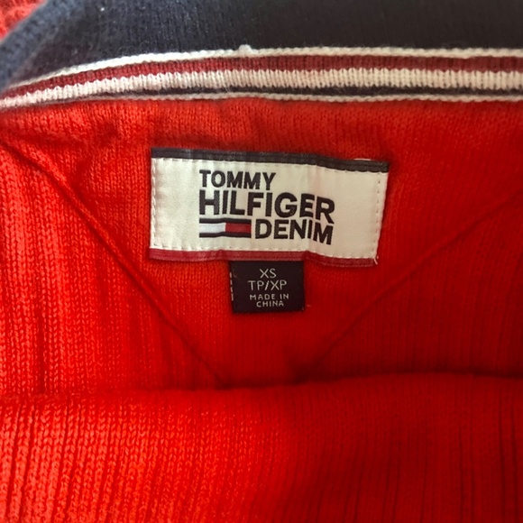 Tommy Hilfiger Denim Knit Sweater (M) - Picture 6 of 7
